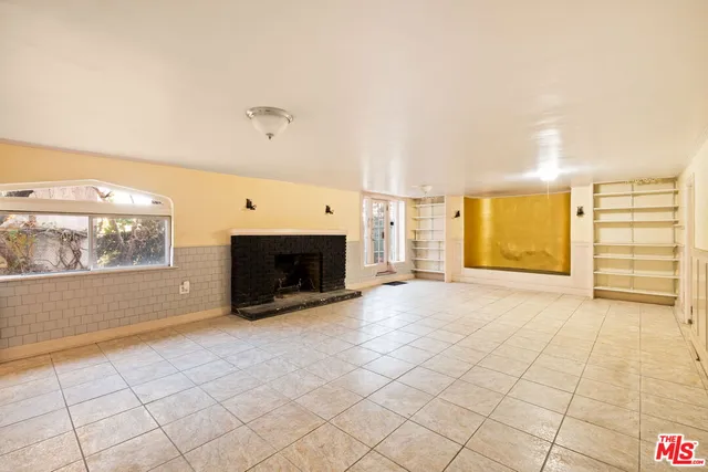 $3,547,000 | 2242 North Catalina Street, Los Angeles, CA 90027