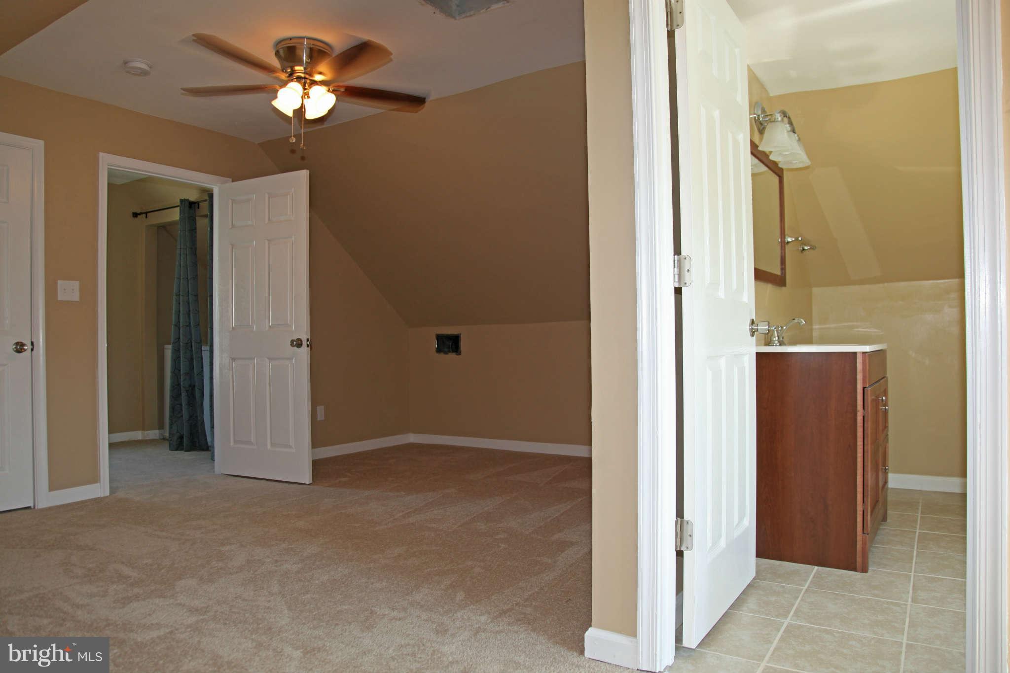527 Cedar Hill Road Baltimore, MD 21225 - Photo 12 of 30 Bedroom (Master)