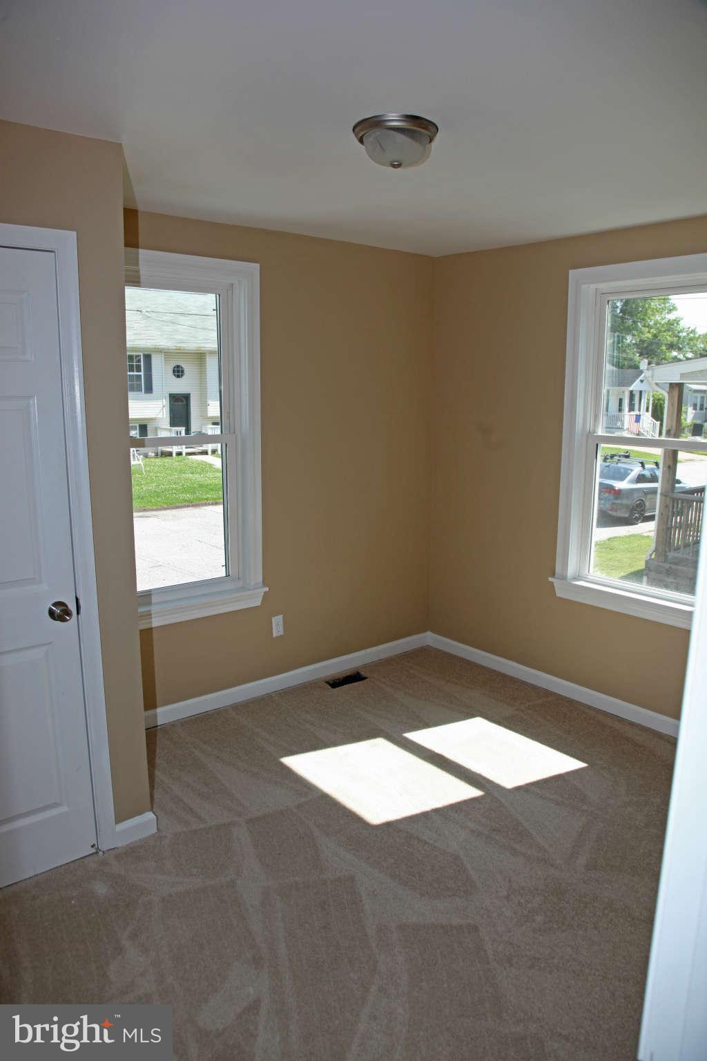 527 Cedar Hill Road Baltimore, MD 21225 - Photo 7 of 30 Bedroom