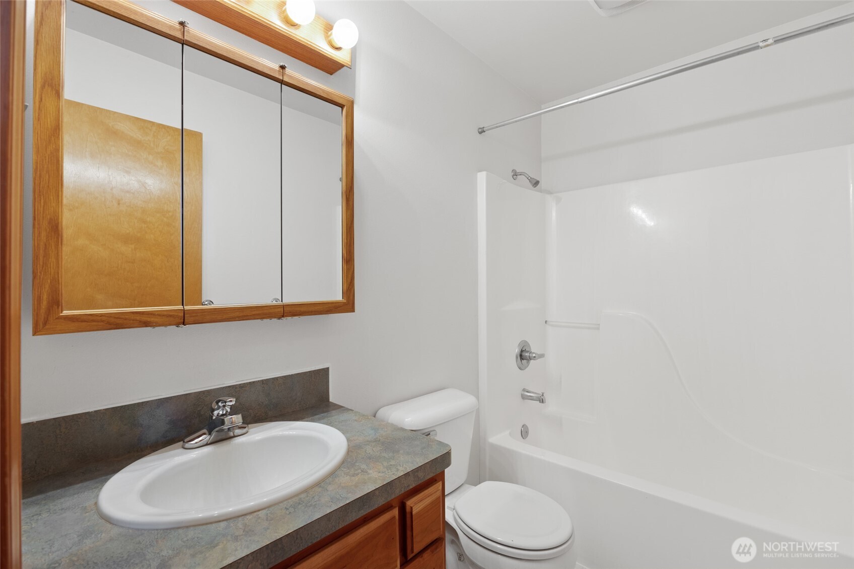 4913 Alma Road Northeast Moses Lake, WA 98837 - Photo 15 of 40 Gallery Image 15