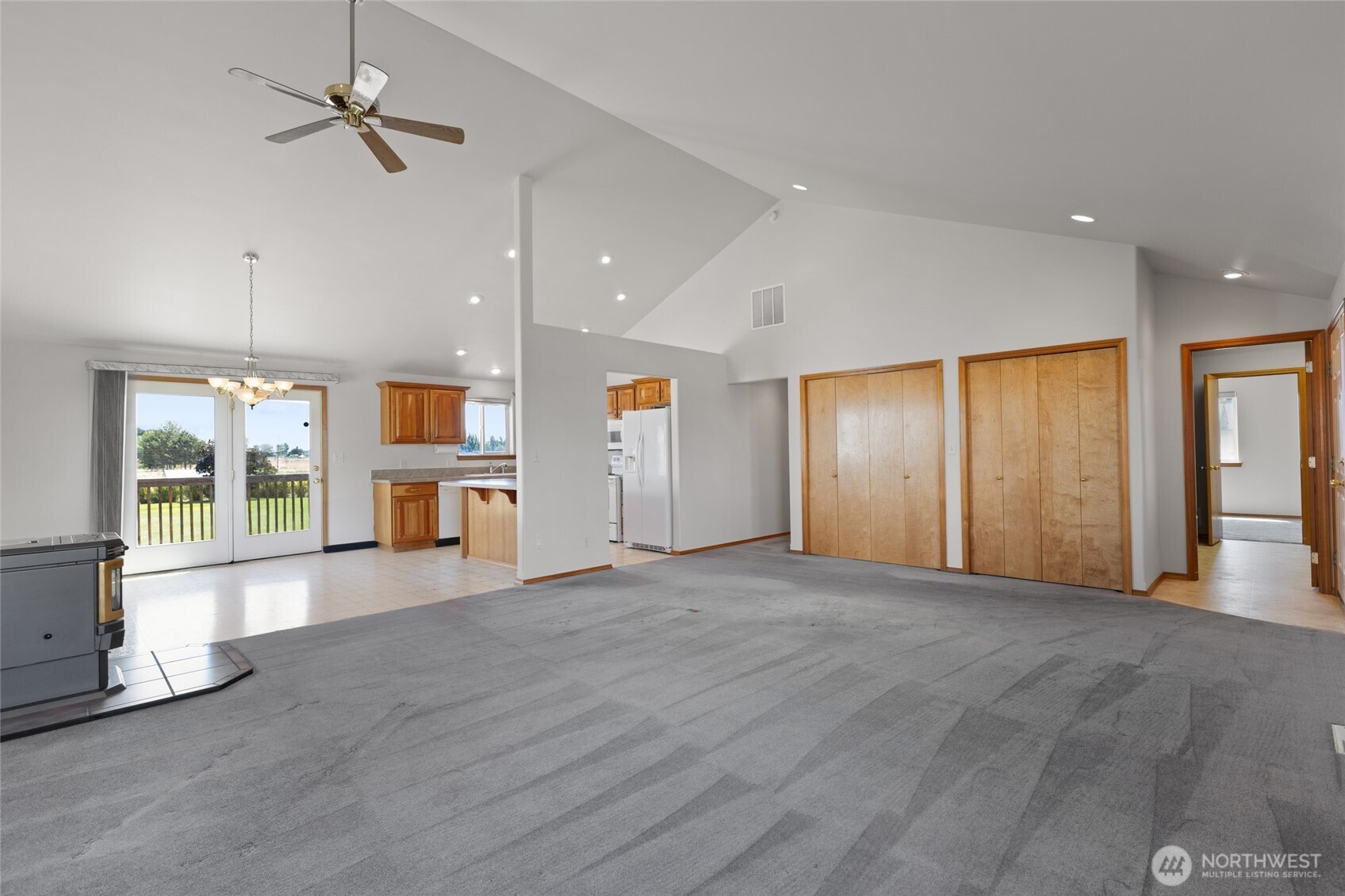 4913 Alma Road Northeast Moses Lake, WA 98837 - Photo 5 of 40 Gallery Image 5