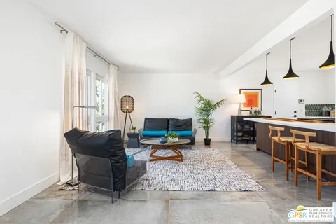$785,000 | 2405 East Francis Drive, Palm Springs, CA 92262