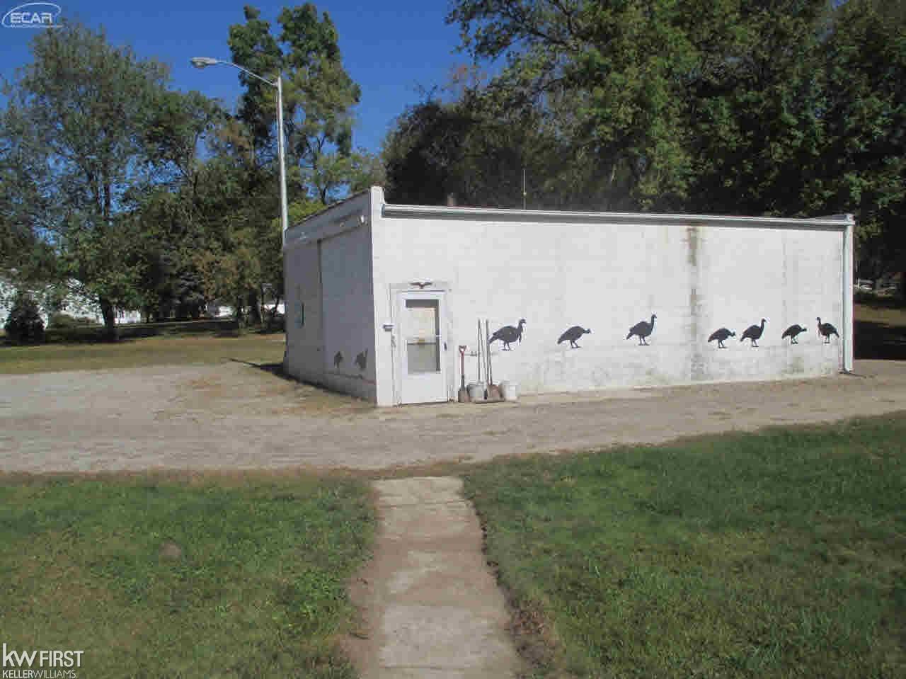 1155 Adams Road Burton, MI 48509 - Photo 13 of 15