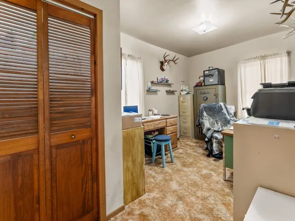 $685,000 | 3106 East County Hwy V, Mishicot, WI 54228