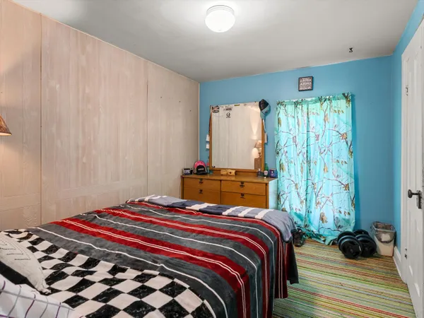 $685,000 | 3106 East County Hwy V, Mishicot, WI 54228