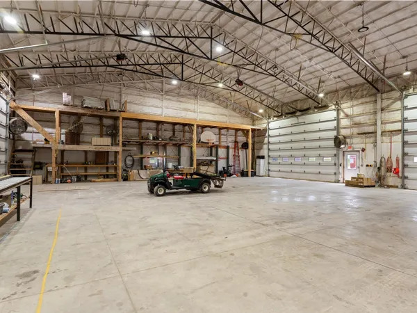 $685,000 | 3106 East County Hwy V, Mishicot, WI 54228