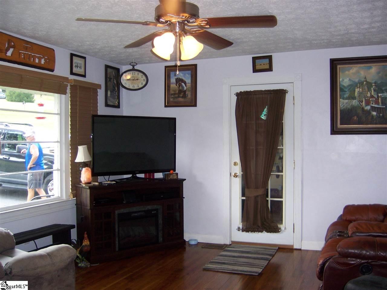 271 Old Liberty Pickens Road Pickens, SC 29671 - Photo 4 of 35