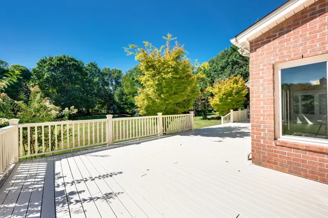 $5,995 | 605 Sparrow Court, Nashville, TN 37221