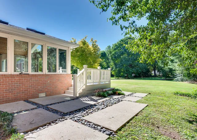 $5,995 | 605 Sparrow Court, Nashville, TN 37221