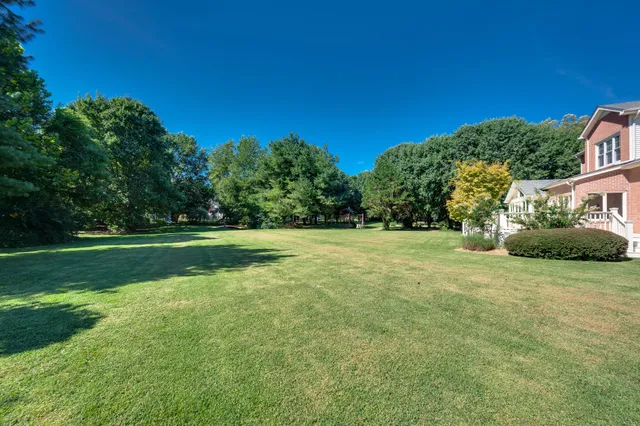 $5,995 | 605 Sparrow Court, Nashville, TN 37221