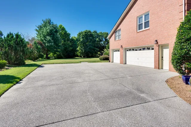 $5,995 | 605 Sparrow Court, Nashville, TN 37221