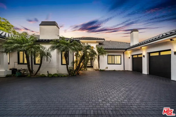 $6,195,000 | 19034 Ashurst Lane, Tarzana, CA 91356