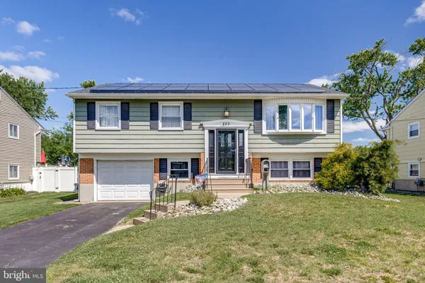 $379,900 | 223 Fairmount Avenue, Blackwood, NJ 08012