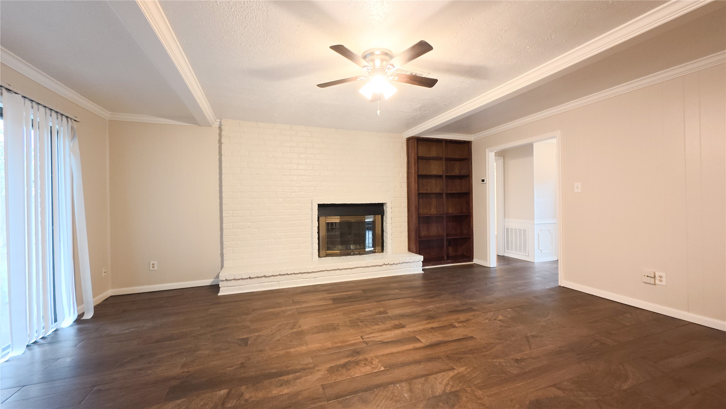 2027 Whispering Springs Drive Spring, TX 77373 - Photo 5 of 23