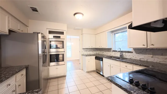 $1,900 | 2027 Whispering Springs Drive, Spring, TX 77373