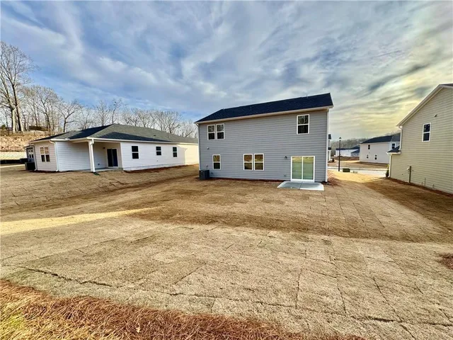 $2,550 | 3012 Orwell Drive, Gainesville, GA 30507