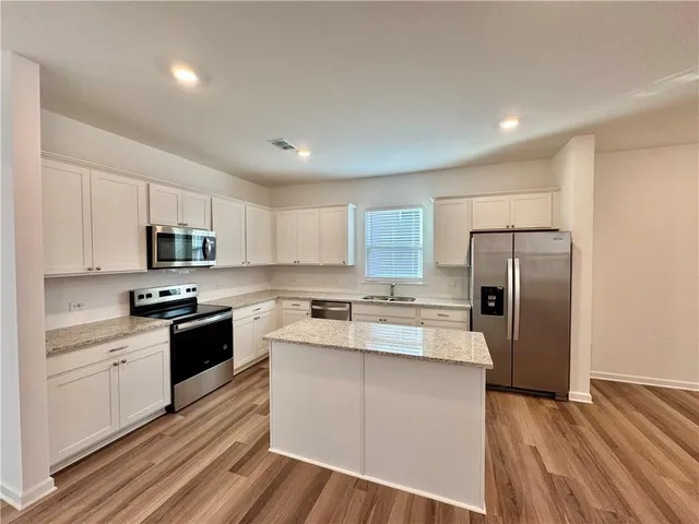 $2,550 | 3012 Orwell Drive, Gainesville, GA 30507