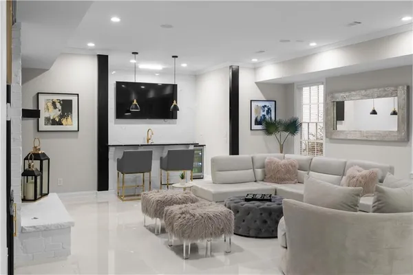 $10,000 | 980 Fenimore Circle, Sandy Springs, GA 30350