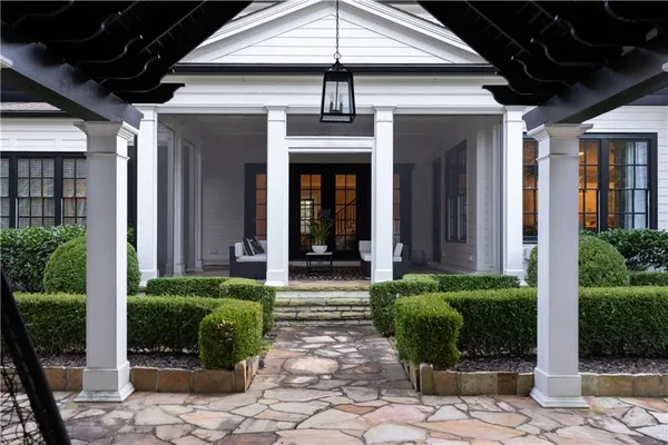 $10,000 | 980 Fenimore Circle, Sandy Springs, GA 30350