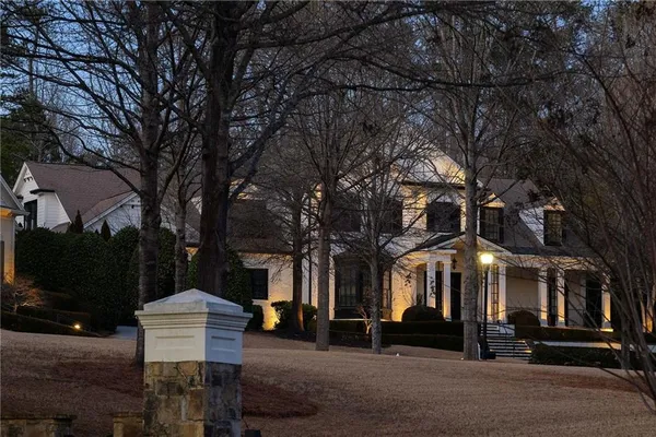 $10,000 | 980 Fenimore Circle, Sandy Springs, GA 30350