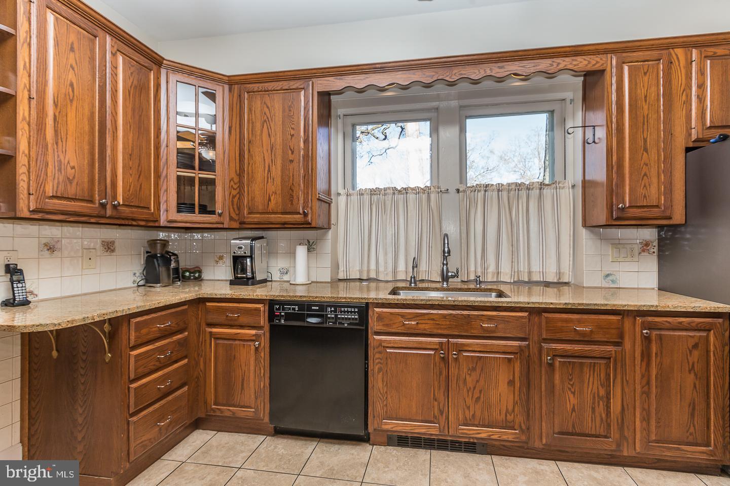 559 Kathmere Road Havertown, PA 19083 - Photo 15 of 51