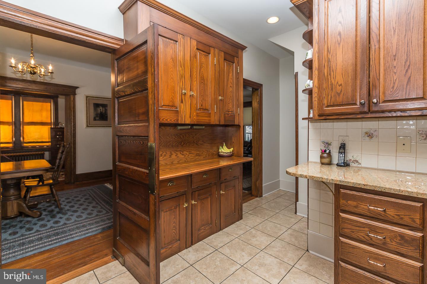 559 Kathmere Road Havertown, PA 19083 - Photo 18 of 51