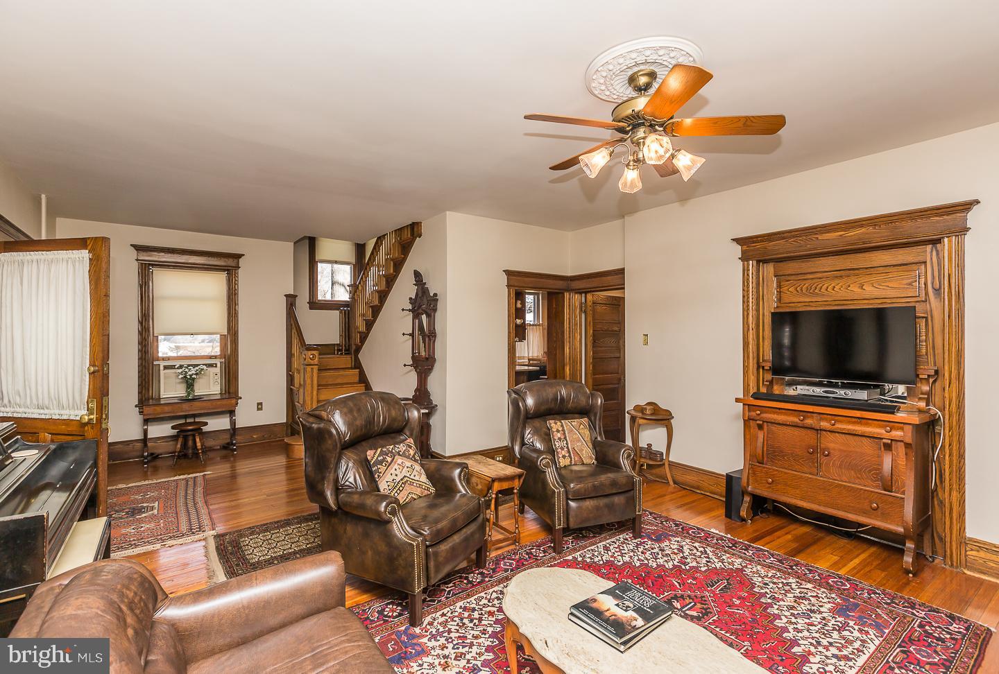 559 Kathmere Road Havertown, PA 19083 - Photo 9 of 51