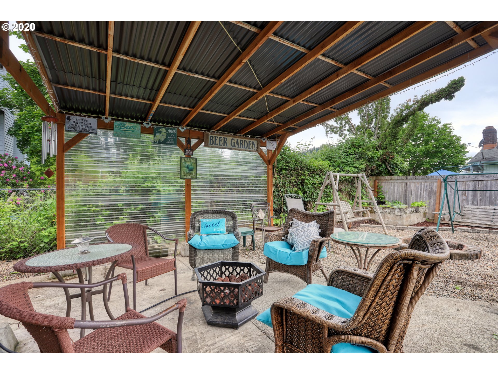 356 71st Street Springfield, OR 97478 - Photo 21 of 32 a view of an outdoor sitting area
