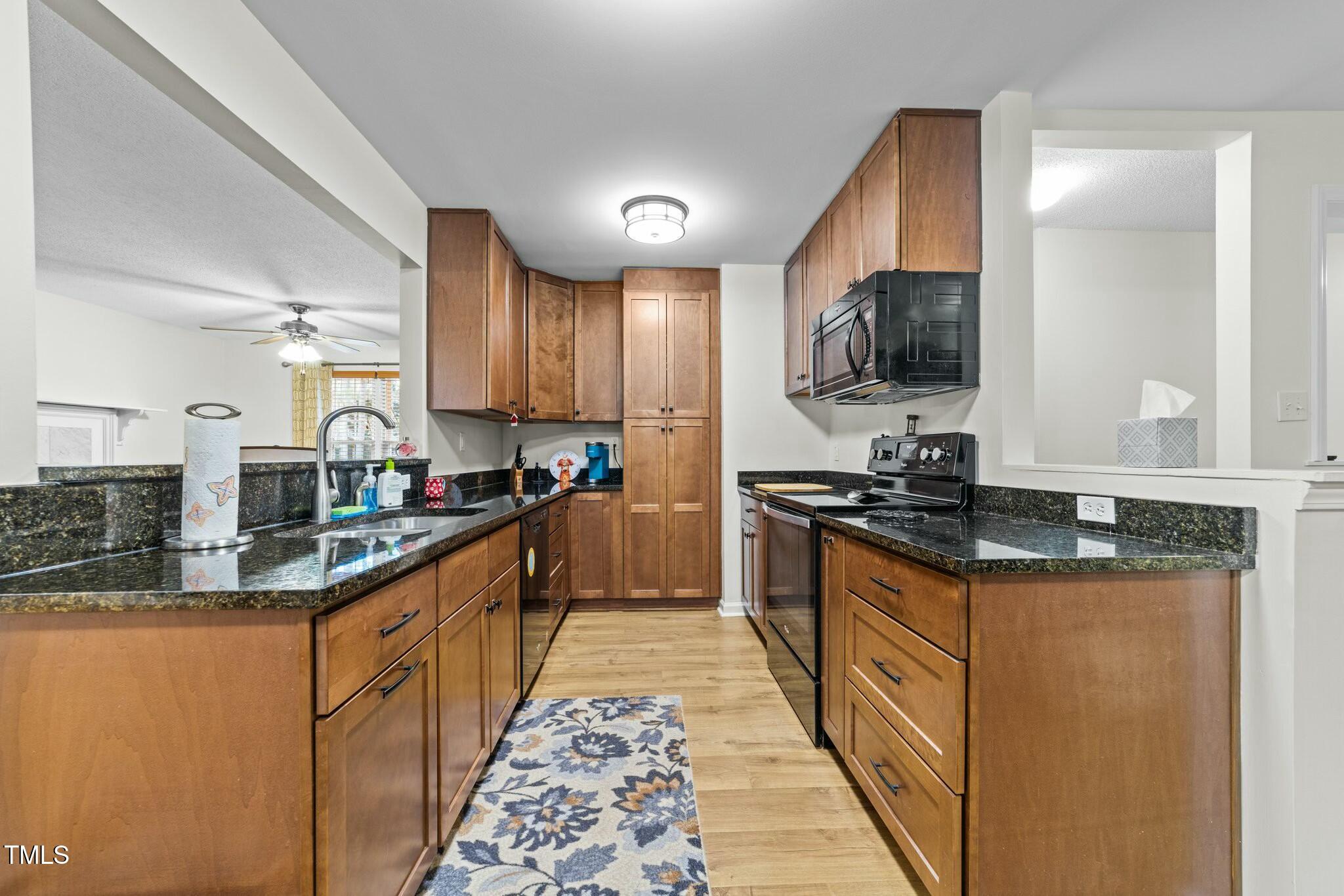 7205 Paddock Drive Raleigh, NC 27613 - Photo 11 of 33 Kitchen