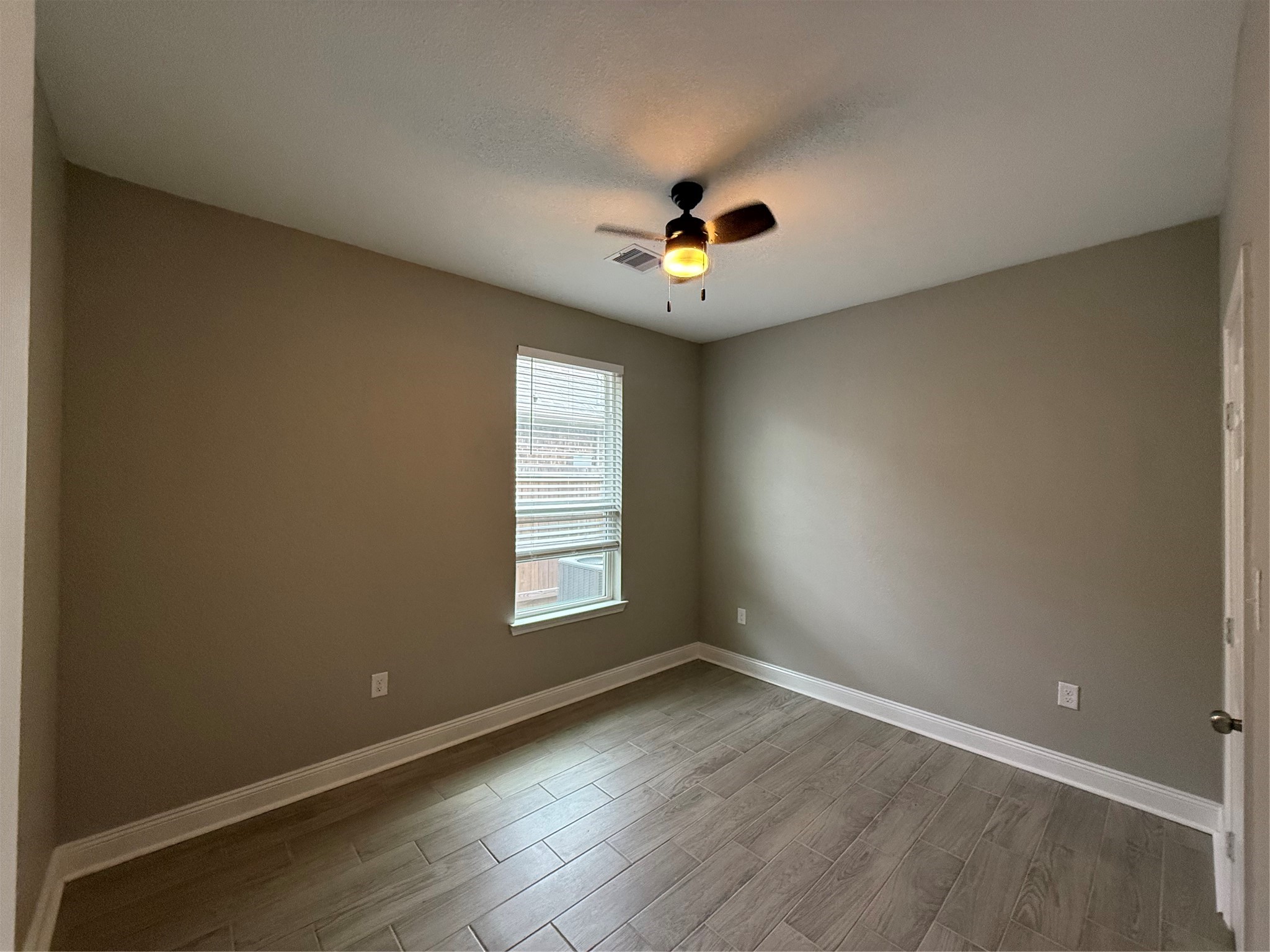 4427 17th Street Bacliff, TX 77518 - Photo 5 of 13