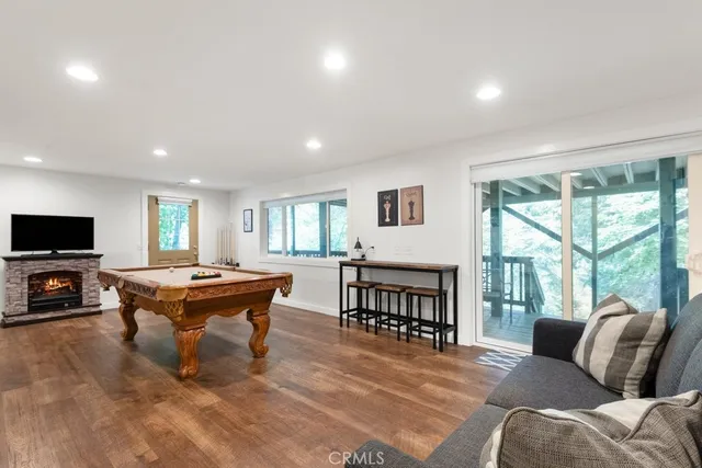 $649,999 | 717 Crest Estates Drive, Lake Arrowhead, CA 92352