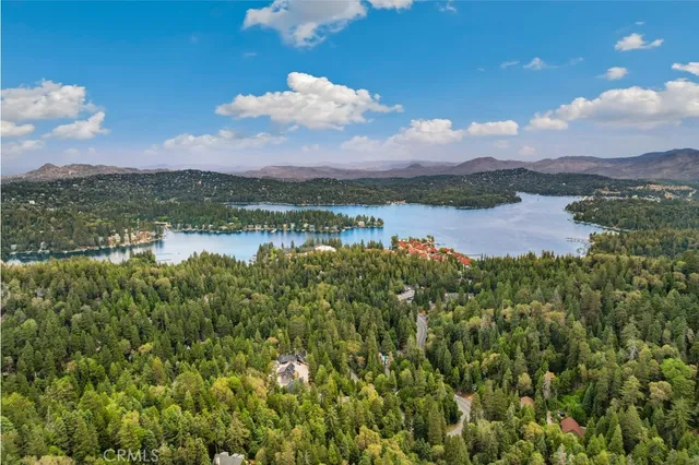 $649,999 | 717 Crest Estates Drive, Lake Arrowhead, CA 92352