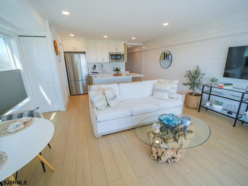 321 6th Street South, Unit 4 Brigantine, NJ 08203 - Photo 2 of 26