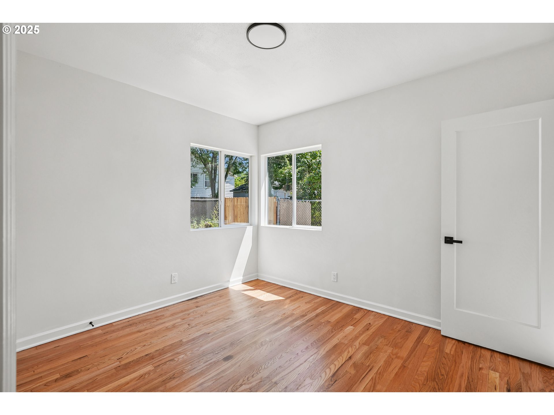 6445 North Amherst Street Portland, OR 97203 - Photo 21 of 45