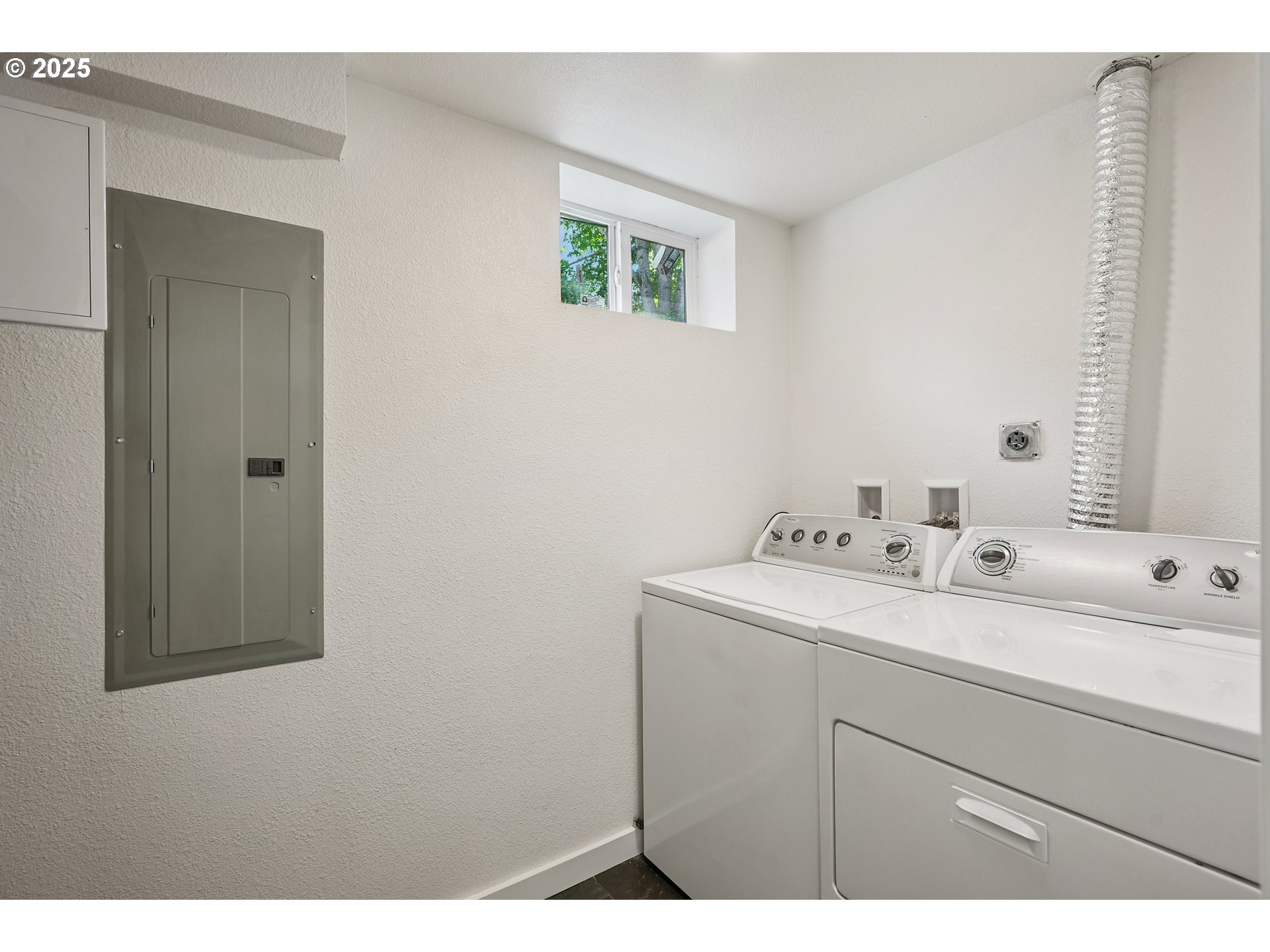 6445 North Amherst Street Portland, OR 97203 - Photo 33 of 45