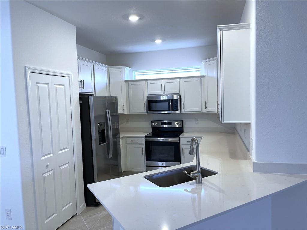 2184 Dragonfruit Way Naples, FL 34120 - Photo 3 of 17