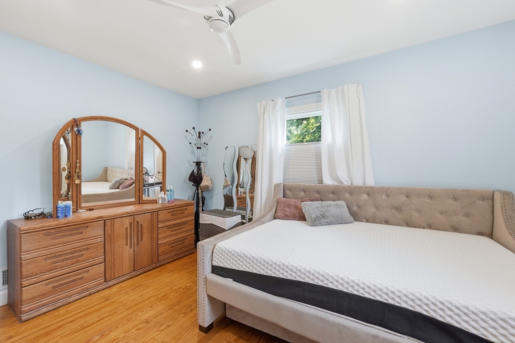 7 Pincushion Road Framingham, MA 01702 - Photo 20 of 41 Gallery Image 20