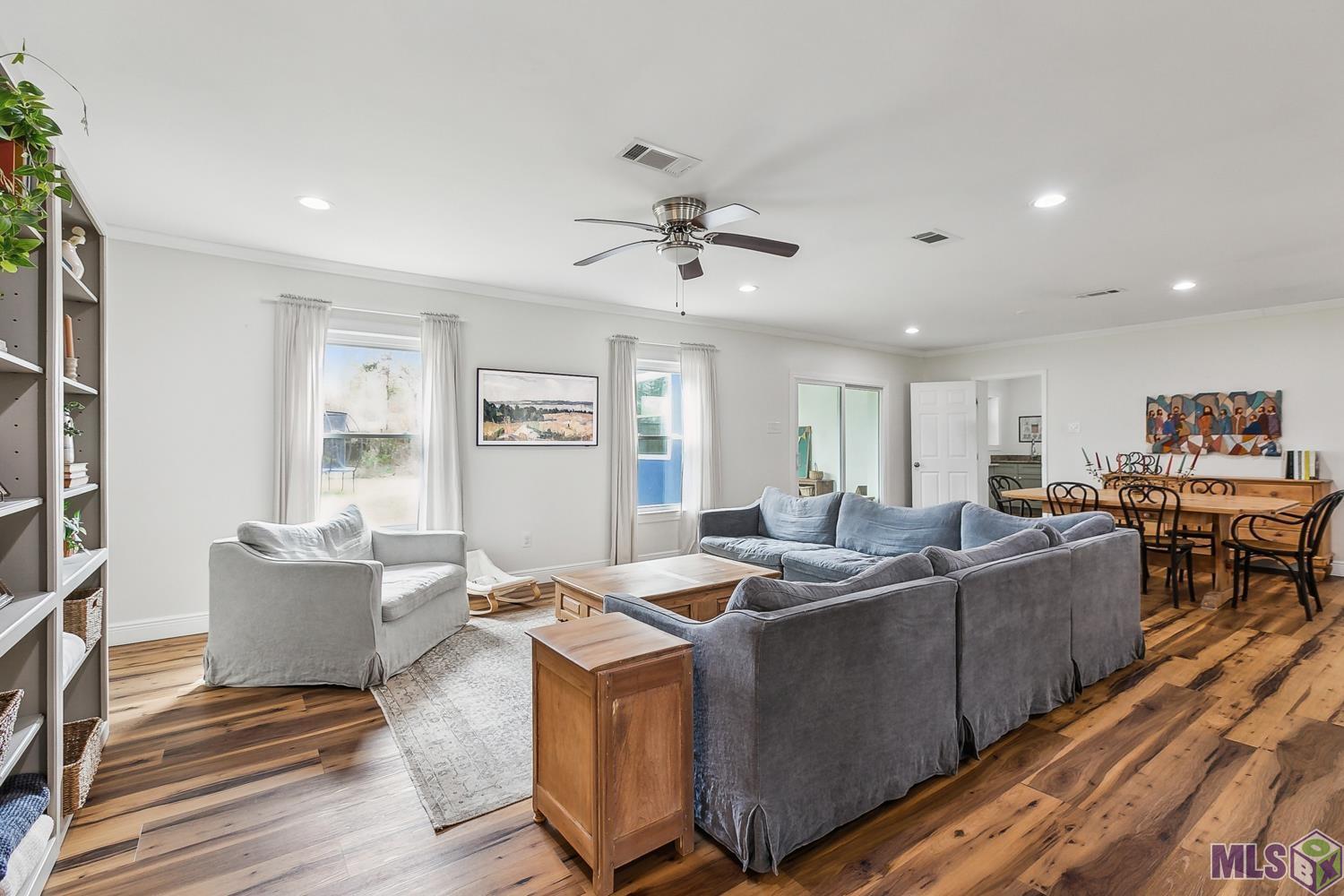 9152 Woodbine Street Baton Rouge, LA 70815 - Photo 4 of 20