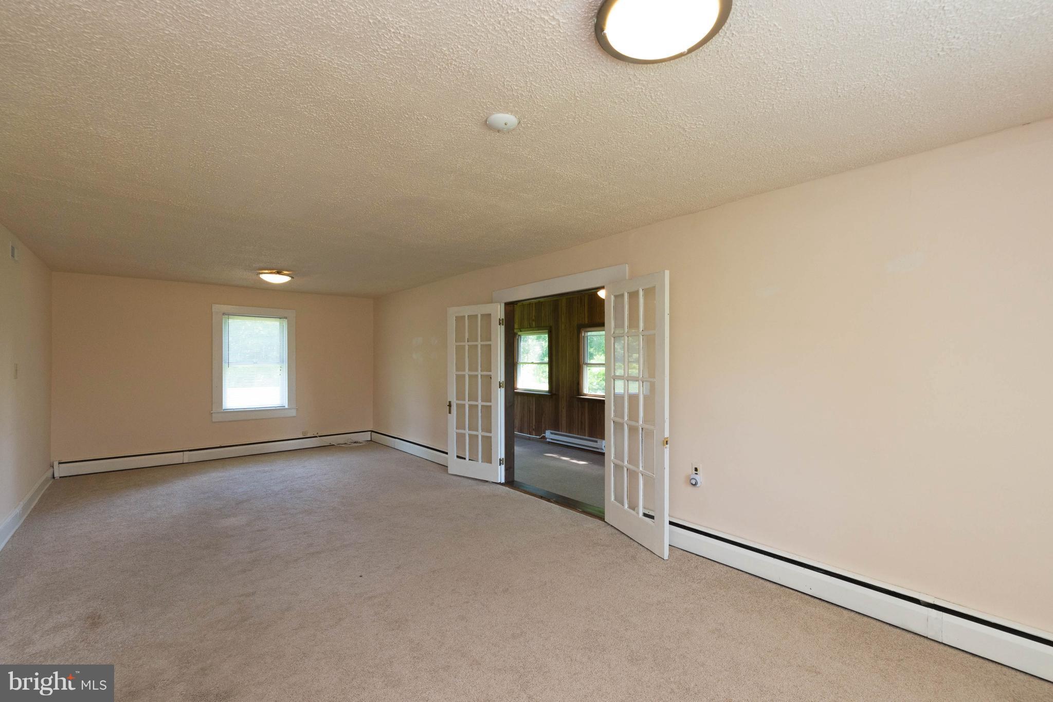 4302 Old Farm Road Baldwin, MD 21013 - Photo 11 of 30 Living Room