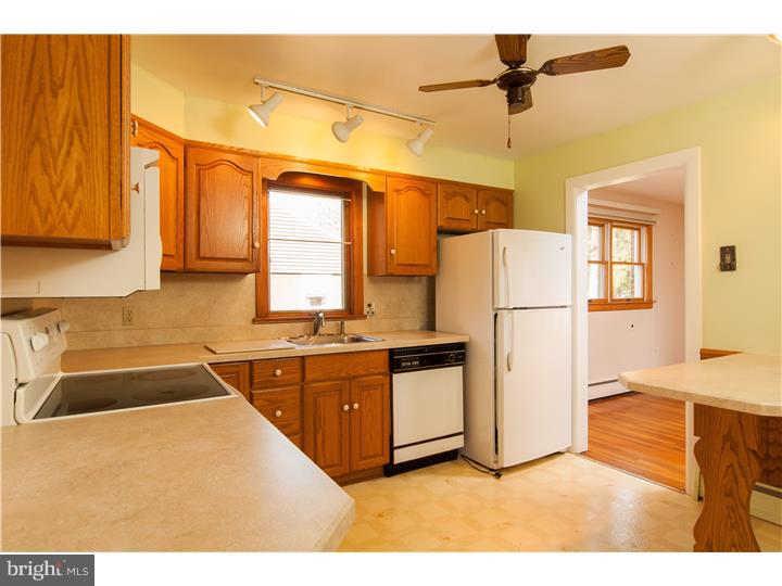 149 Davis Road Doylestown, PA 18901 - Photo 9 of 14 Kitchen