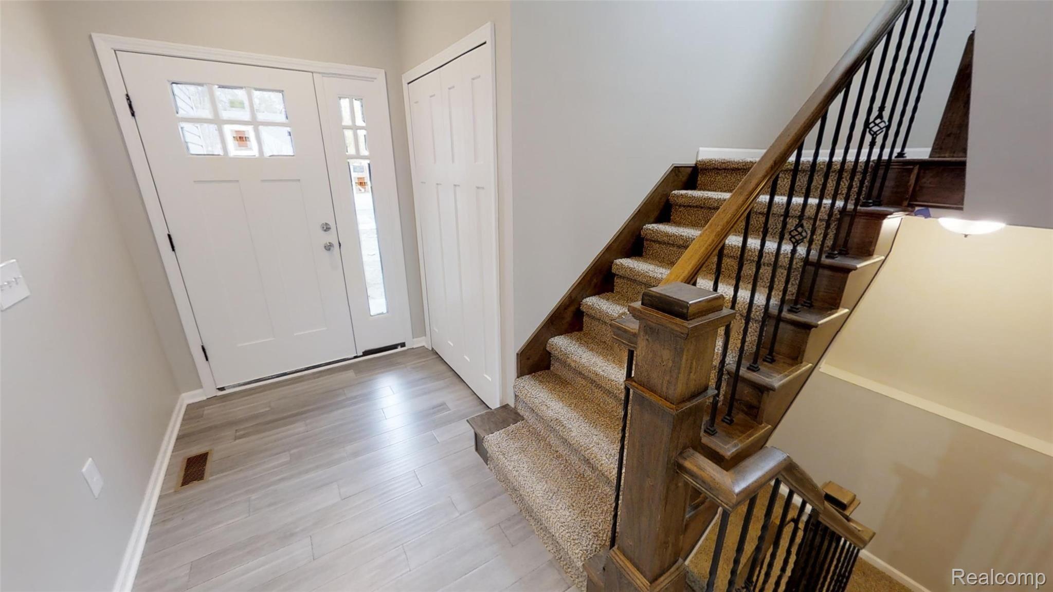 1 Hessel Rochester, MI 48307 - Photo 11 of 28 10.jpg