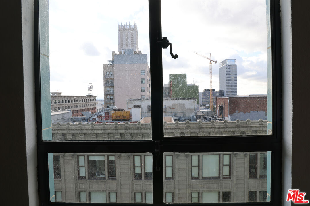 849 South Broadway, Unit 906 Los Angeles, CA 90014 - Photo 34 of 65 a view of a city from a window