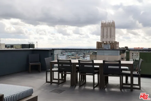 $3,600 | 849 South Broadway, Unit 906, Los Angeles, CA 90014