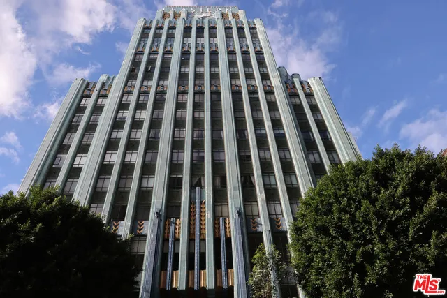 $3,600 | 849 South Broadway, Unit 906, Los Angeles, CA 90014