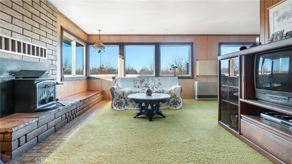 4580 Dayton West Road Chico, CA 95928 - Photo 15 of 75 a large living room with a large window
