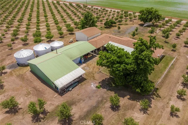a view of backyard with green space