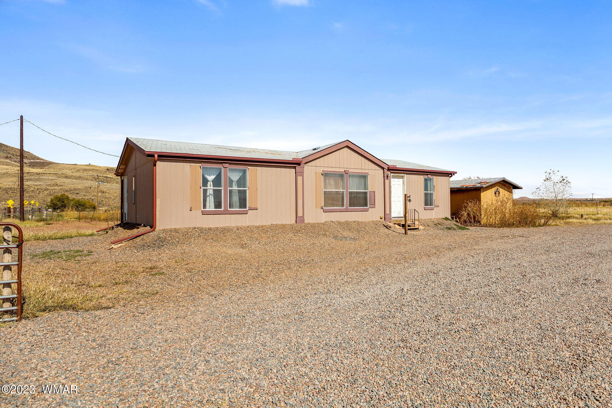 6493 Country Road Woodruff, AZ 85942 - Photo 2 of 31