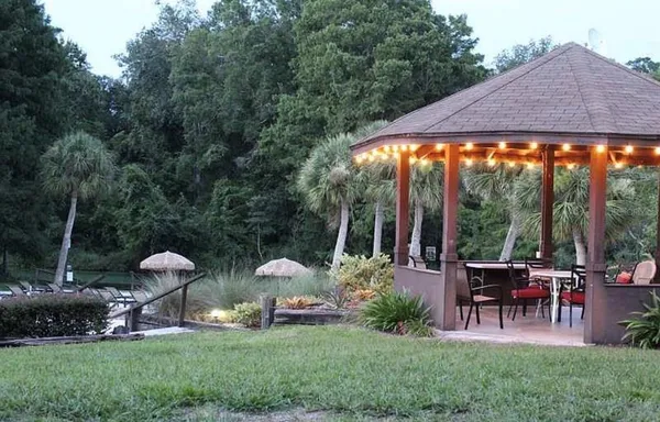 $2,500 | 7032 River Run Boulevard, Weeki Wachee, FL 34607