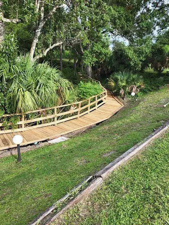 $2,500 | 7032 River Run Boulevard, Weeki Wachee, FL 34607