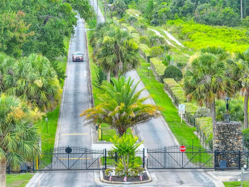 7032 River Run Boulevard, Unit 7032 Weeki Wachee, FL 34607 - Photo 4 of 49